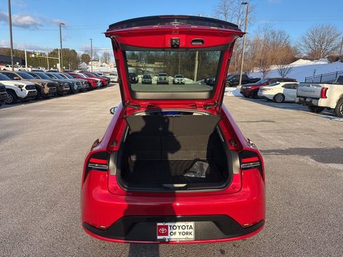 New 2026 Toyota Prius XLE image 5
