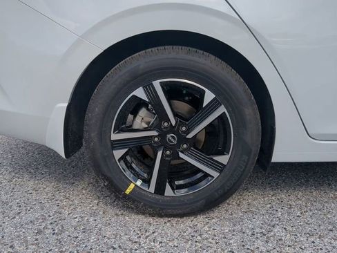 Used 2025 Nissan Sentra SV image 11