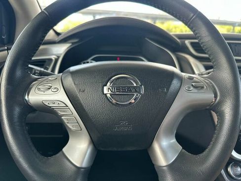 Used 2018 Nissan Murano SV FWD image 28