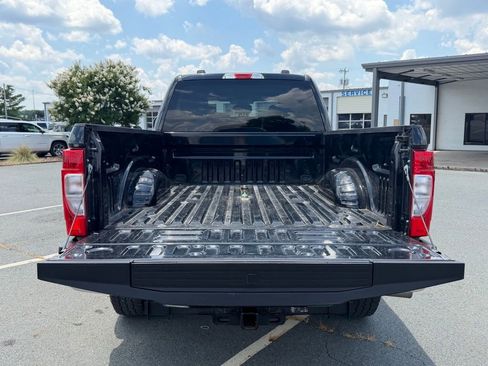 Used 2022 Ford F250 XL w/ STX Appearance Package AWD/4WD image 5