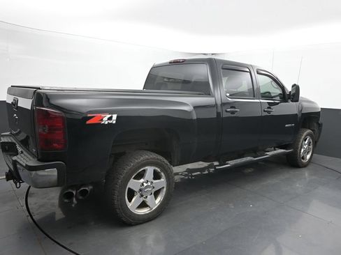 Used 2014 Chevrolet Silverado 2500 LTZ w/ LTZ Plus Package AWD/4WD image 11
