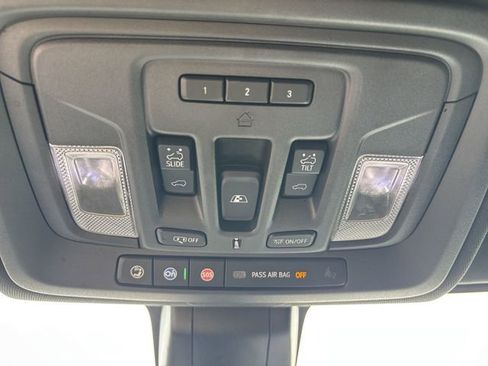 Used 2021 Chevrolet Silverado 1500 High Country AWD/4WD image 33