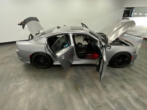 Used 2018 Dodge Charger R/T image 54