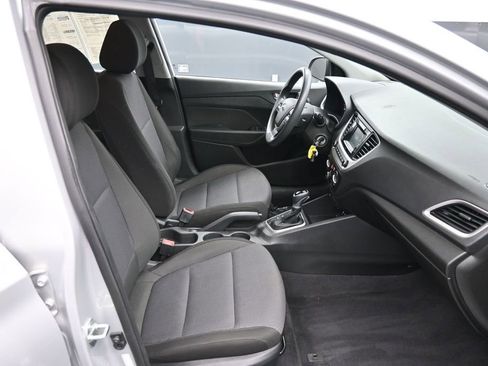 Certified 2021 Hyundai Accent SE FWD image 24