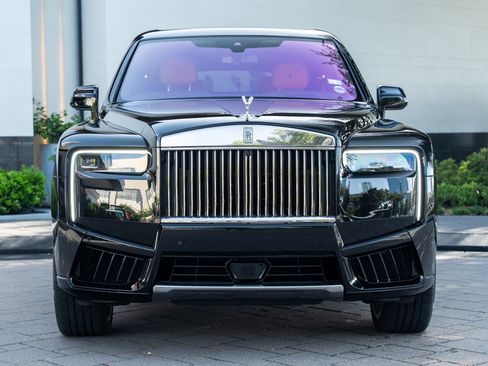 Used 2025 Rolls-Royce Cullinan image 47
