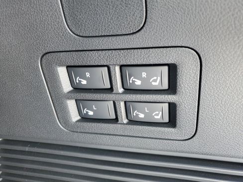 New 2026 Nissan Armada Platinum image 7