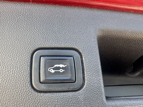 Used 2022 Chevrolet Equinox LT FWD image 6