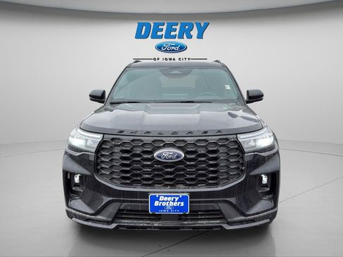 New 2026 Ford Explorer ST-Line w/ ST-Line Street Pack AWD/4WD image 10