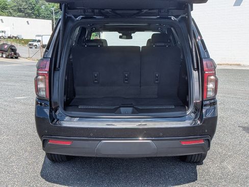 Certified 2023 Chevrolet Tahoe Z71 w/ Luxury Package AWD/4WD image 8