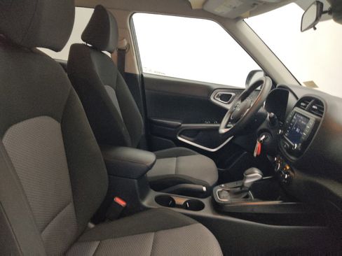 Used 2022 Kia Soul LX w/ Technology Package FWD image 21