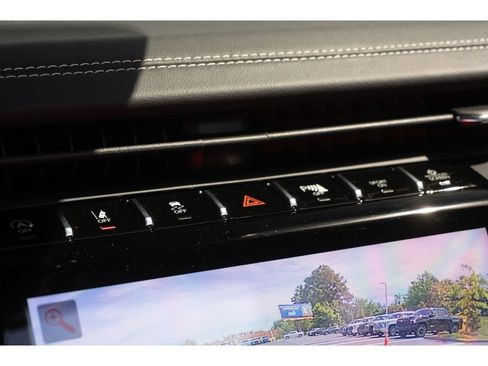 Used 2023 Jeep Grand Cherokee Overland RWD image 25