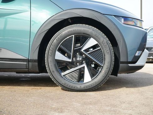 New 2026 Hyundai Ioniq 5 SEL image 9