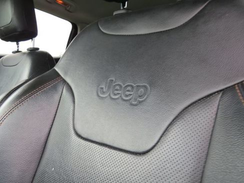 Used 2019 Jeep Compass Limited AWD/4WD image 10