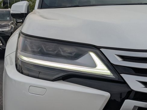 New 2026 Lexus LX 600 4WD w/ Accessory Package (2T) image 10