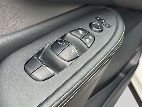 Used 2020 Nissan Murano SL AWD/4WD image 16