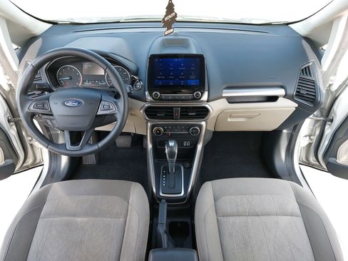 Used 2020 Ford EcoSport SE image 9