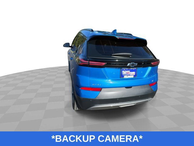 Used 2023 Chevrolet Bolt EUV LT w/ Convenience Package FWD image 8