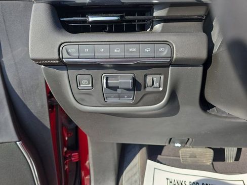 Certified 2022 Cadillac Escalade ESV Sport w/ Touring Package image 23