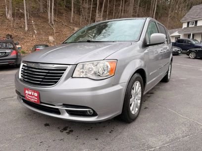Used 2016 Chrysler Town & Country Touring