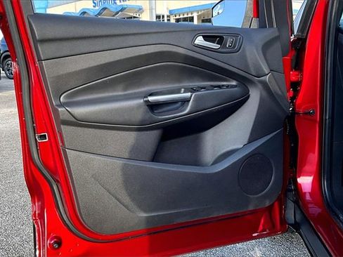 Used 2017 Ford Escape SE image 17