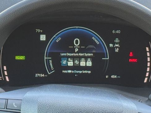 Used 2025 Toyota Camry LE FWD image 39
