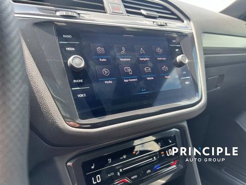 Used 2024 Volkswagen Tiguan SEL R-Line w/ MDO Package, Two-Row AWD/4WD image 23
