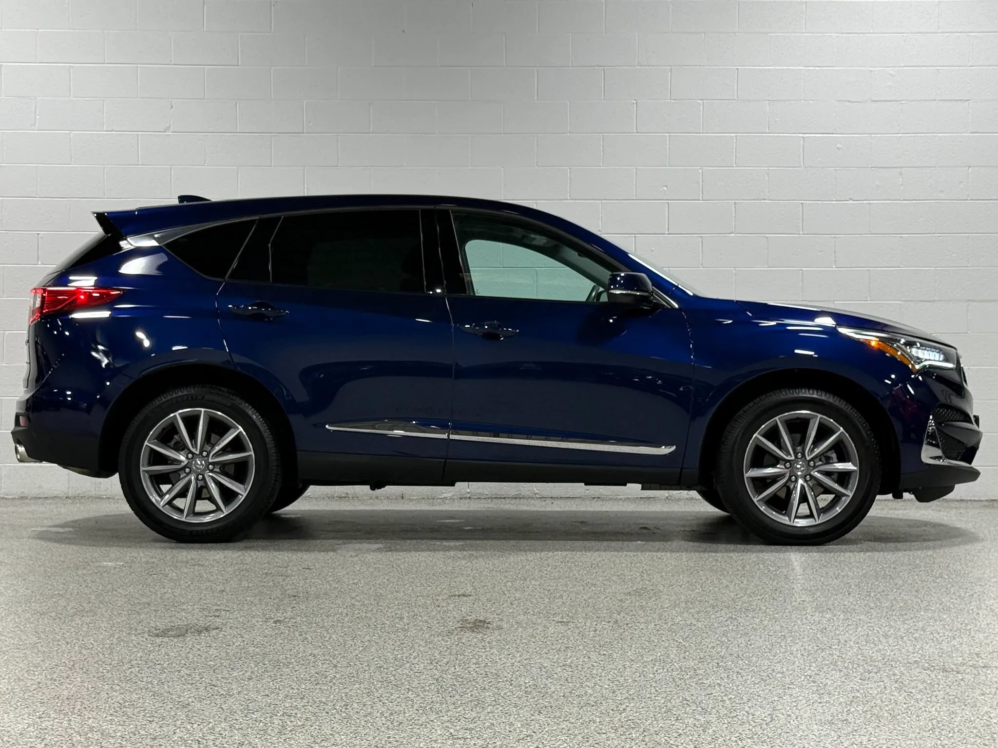 Used 2021 Acura RDX w/ Technology Package AWD/4WD image 5