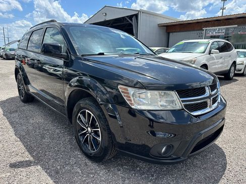 Used 2017 Dodge Journey SXT w/ Comfort/Convenience Group FWD image 1