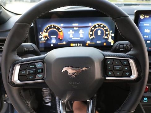 New 2025 Ford Mustang Coupe image 23