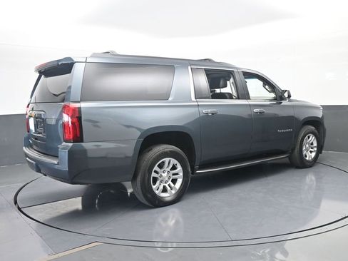 Used 2020 Chevrolet Suburban LT RWD image 6