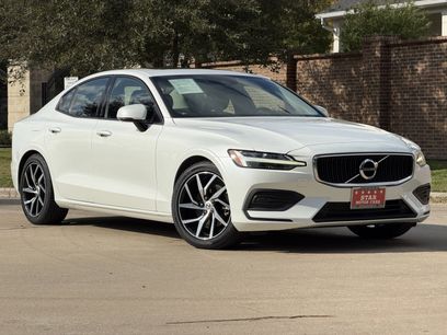 Used 2020 Volvo S60 T5 Momentum w/ Protection Package Premier