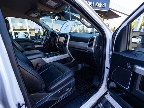 Used 2019 Ford F250 Lariat w/ Lariat Ultimate Package AWD/4WD image 36