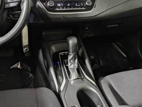 Used 2023 Toyota Corolla LE image 21
