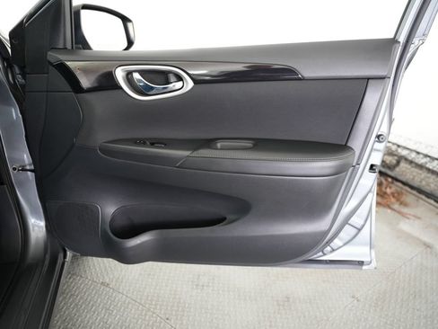 Used 2019 Nissan Sentra SV FWD image 47