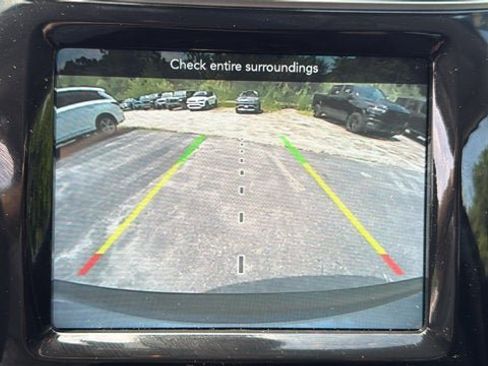 Used 2021 Jeep Cherokee Limited AWD/4WD image 20