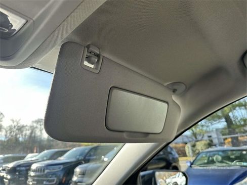 Used 2022 Chevrolet Equinox Premier image 39