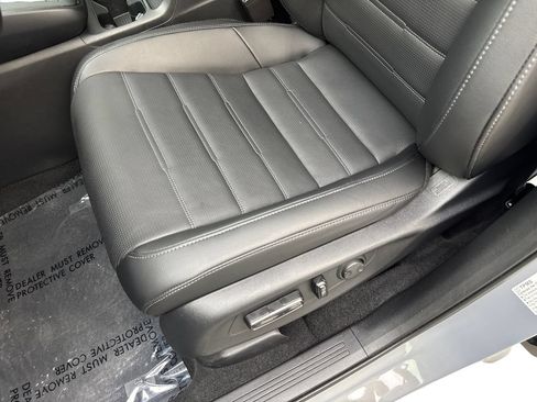 Used 2025 Honda CR-V EX-L image 29