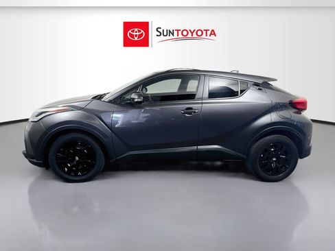 Used 2021 Toyota C-HR LE FWD image 7