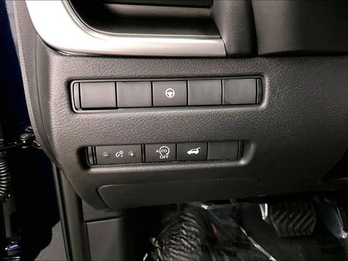 New 2026 Nissan Rogue SV FWD image 30