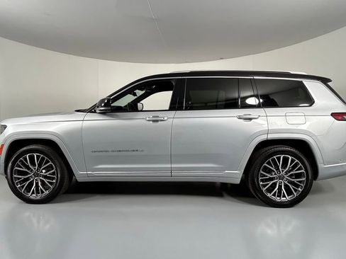 Used 2021 Jeep Grand Cherokee L Summit image 4