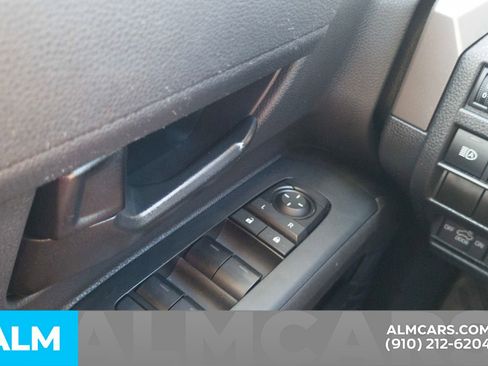 Used 2024 Toyota Tacoma SR5 image 15