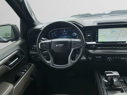 Used 2023 Chevrolet Silverado 1500 ZR2 w/ Technology Package AWD/4WD image 12