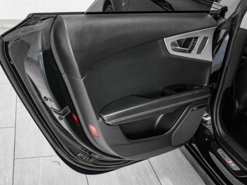 Used 2014 Audi S7 Prestige w/ Driver Assistance Package image 43