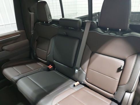 New 2026 GMC Sierra 3500 Denali w/ Denali Reserve Package image 14