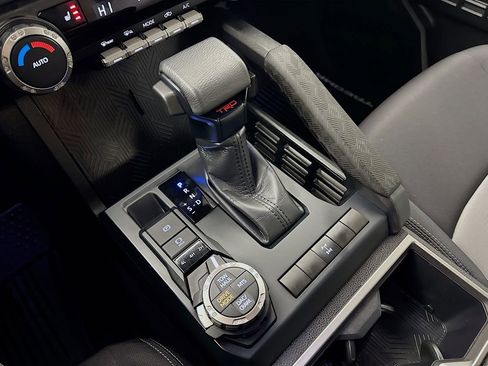 Used 2024 Toyota Tacoma TRD Off-Road image 16