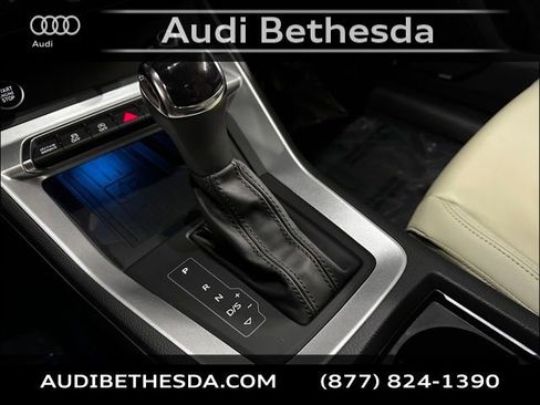 Certified 2025 Audi Q3 2.0T Premium Plus w/ Premium Plus Package image 28