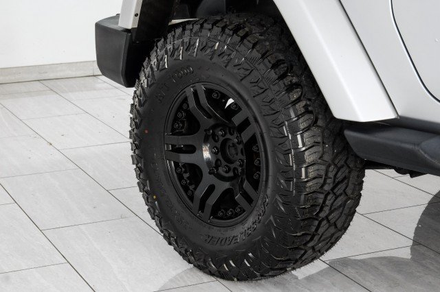 Used 2012 Jeep Wrangler Sahara AWD/4WD image 43