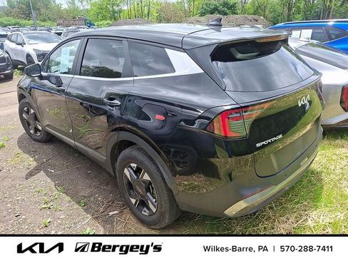 Certified 2026 Kia Sportage LX AWD/4WD image 8