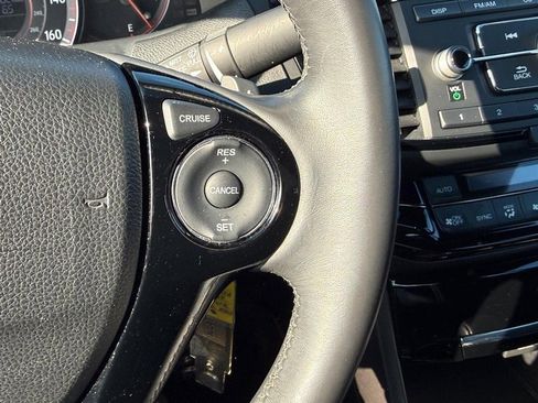 Used 2017 Honda Accord Sport image 18