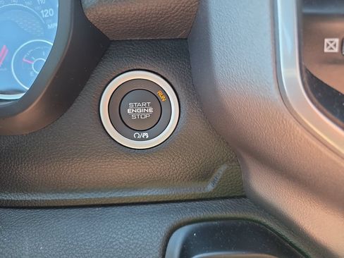 Used 2023 RAM 1500 Big Horn AWD/4WD image 27